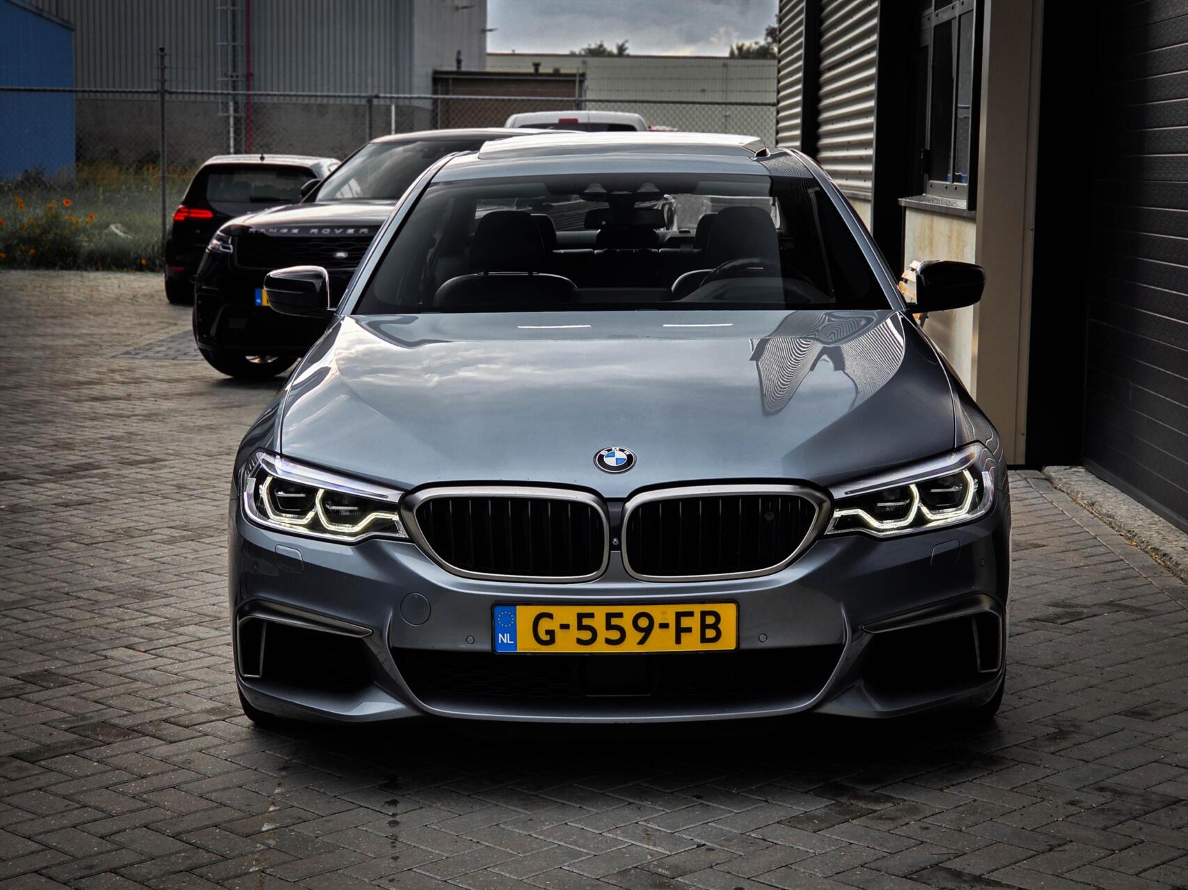 Foto van BMW M550i xDrive