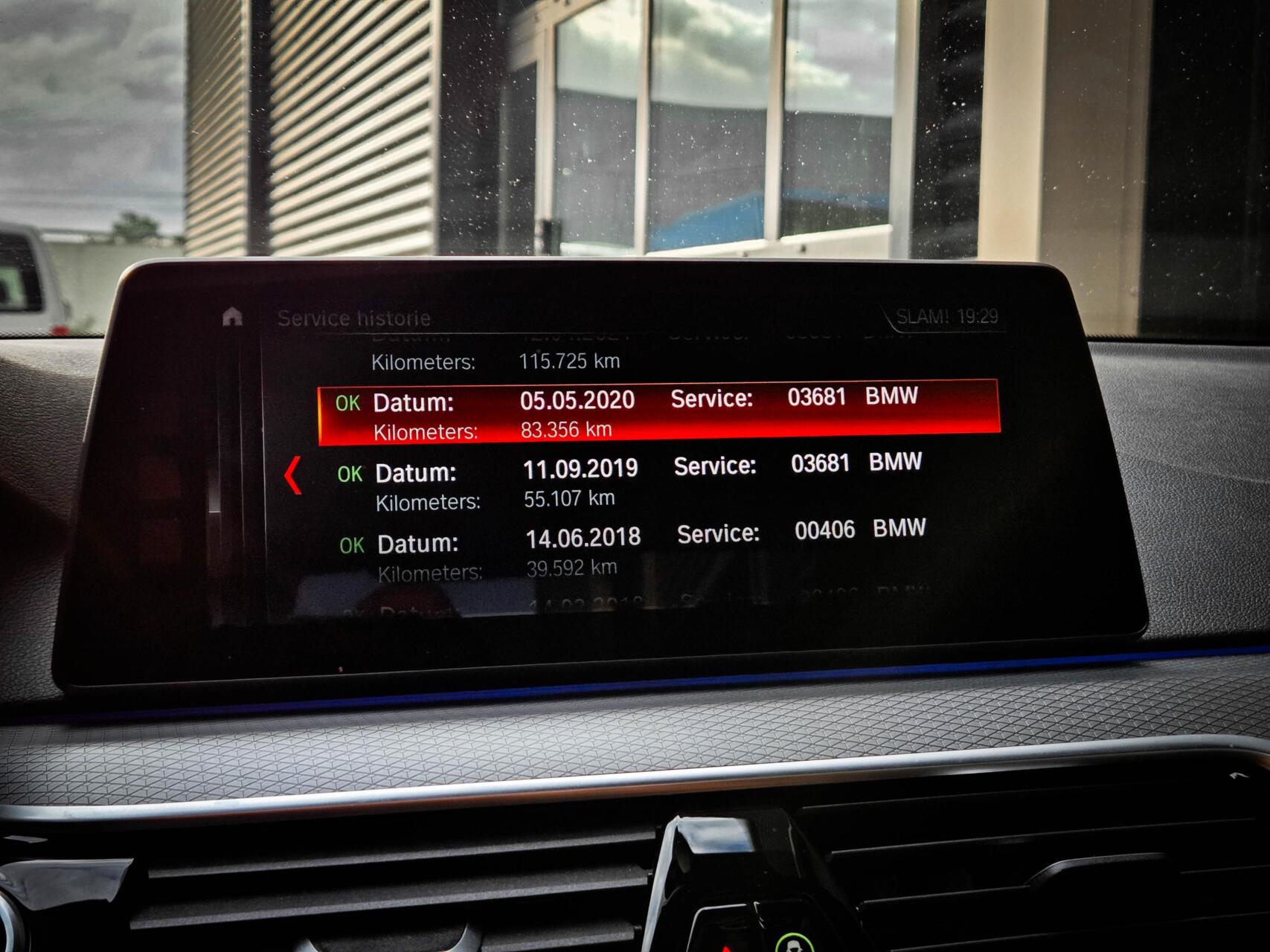 Foto van BMW M550i xDrive