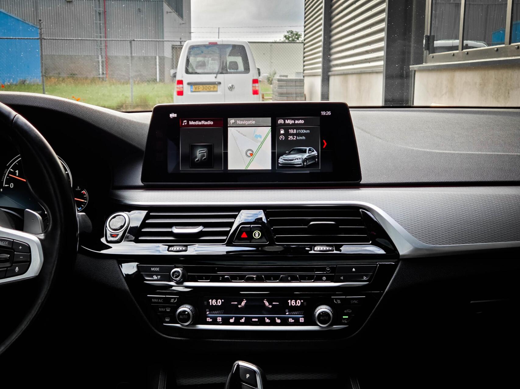 Foto van BMW M550i xDrive
