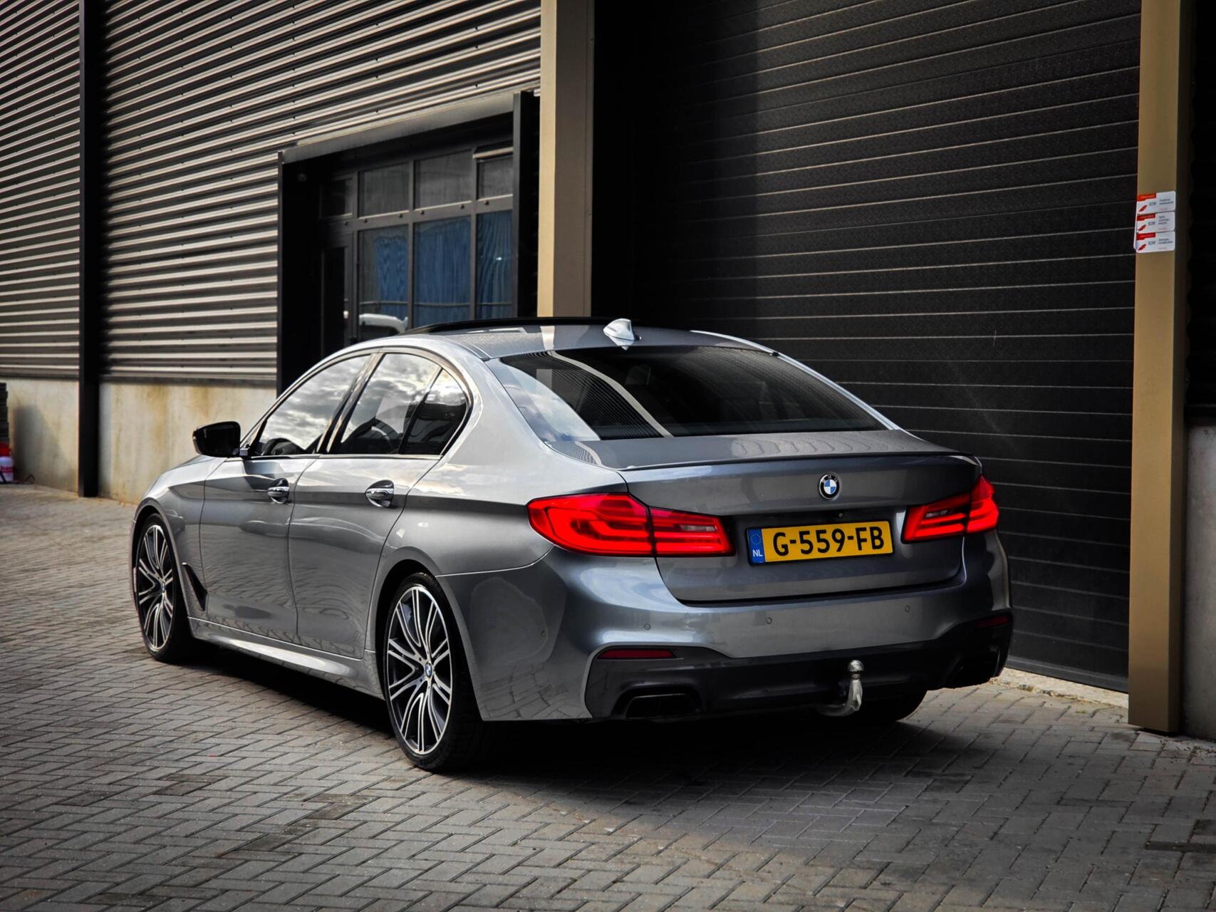 Foto van BMW M550i xDrive
