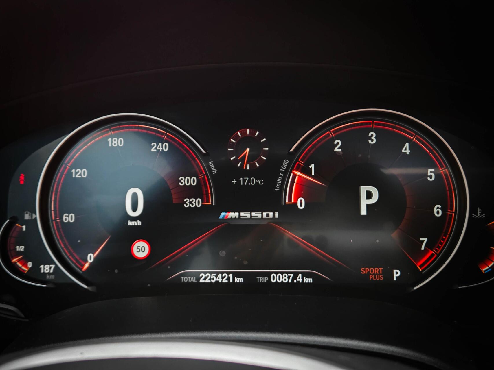 Foto van BMW M550i xDrive