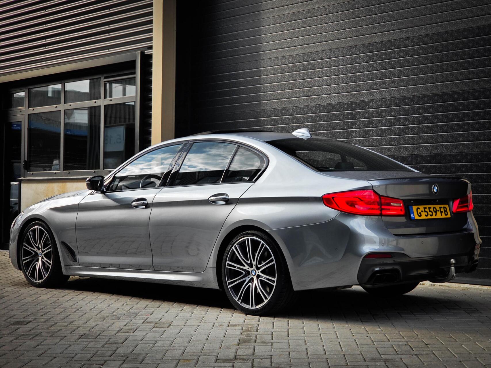 Foto van BMW M550i xDrive