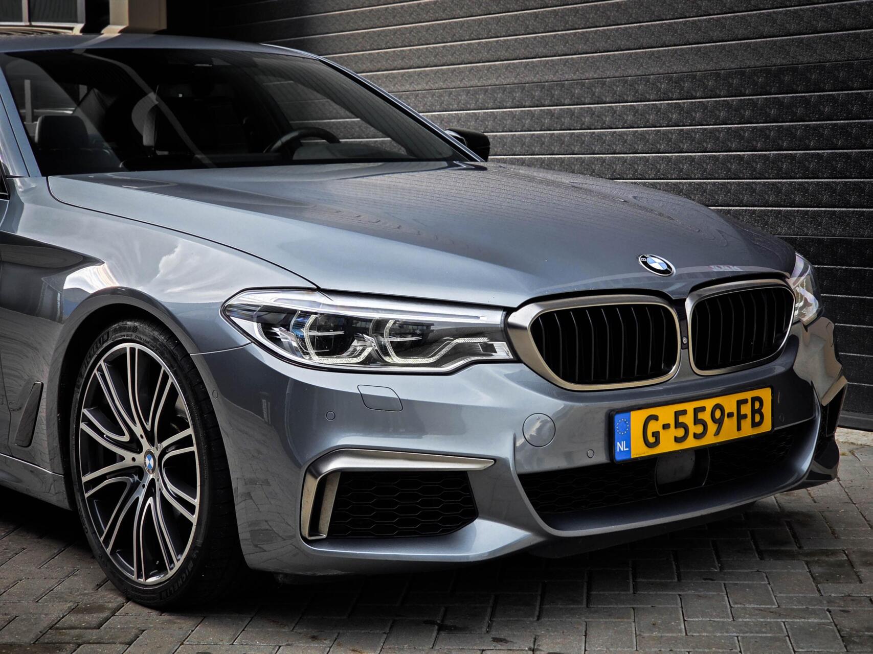 Foto van BMW M550i xDrive