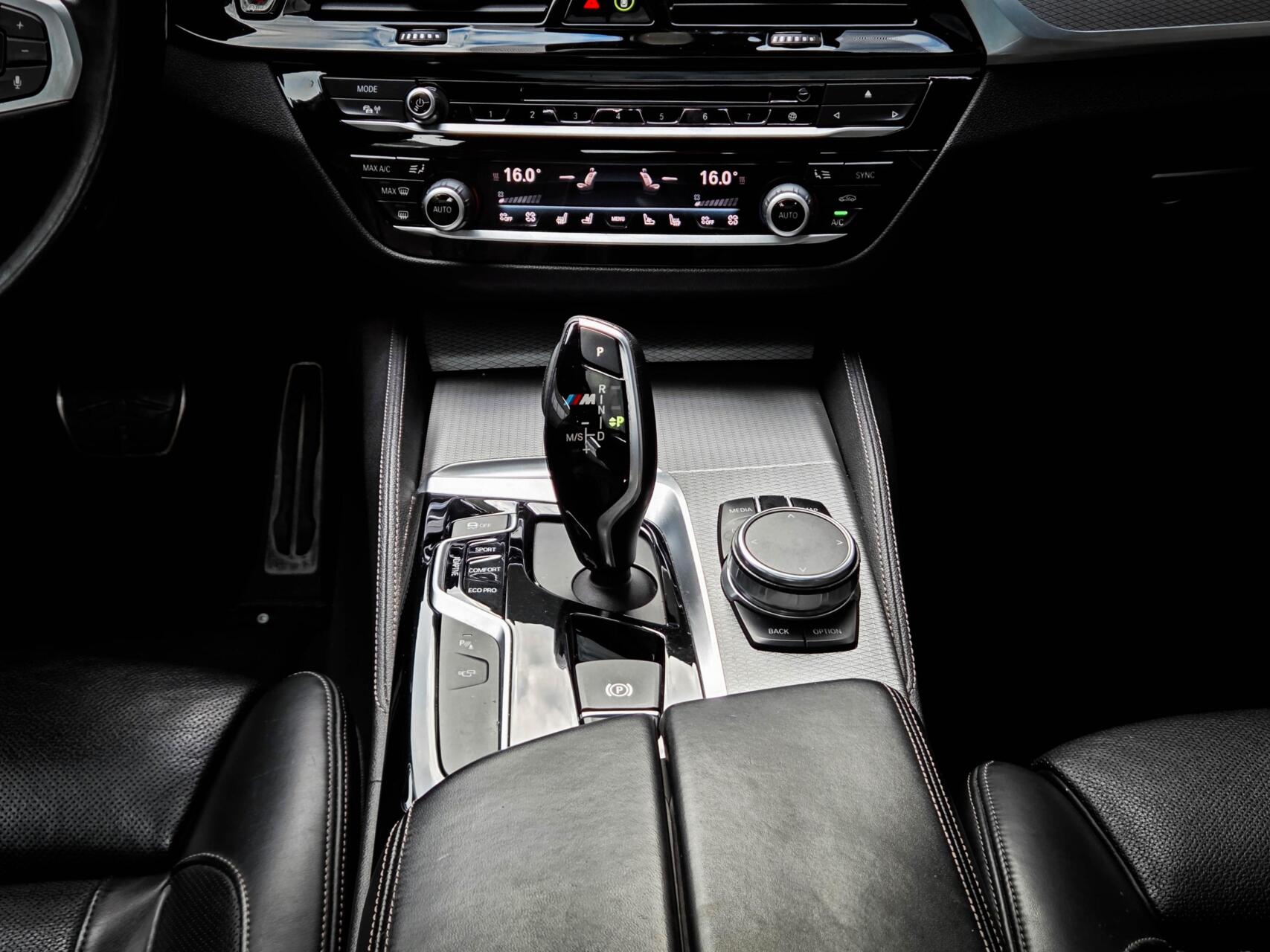 Foto van BMW M550i xDrive
