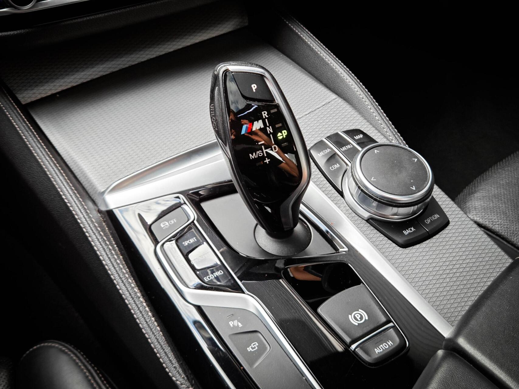 Foto van BMW M550i xDrive