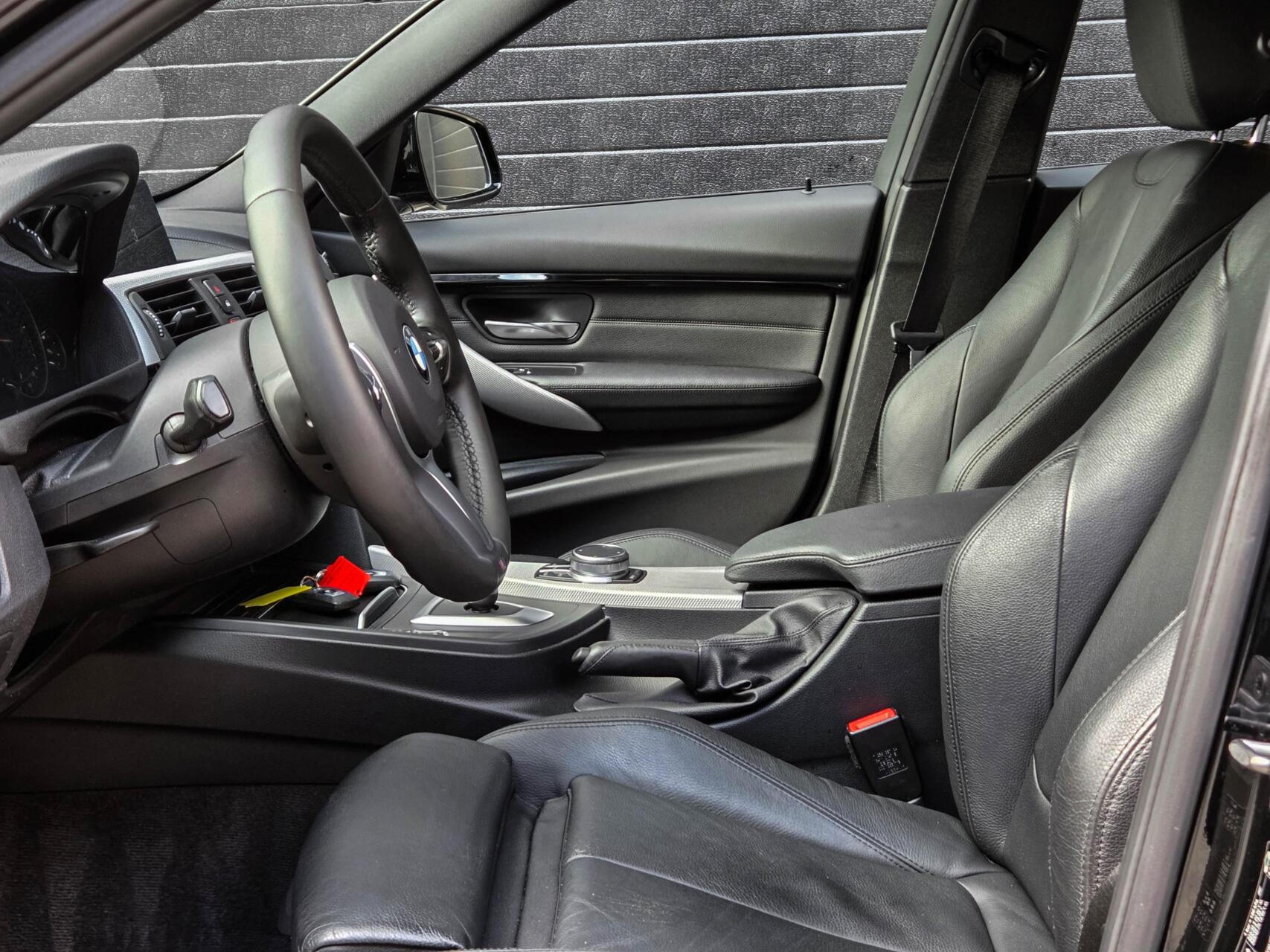 Foto van BMW 318i