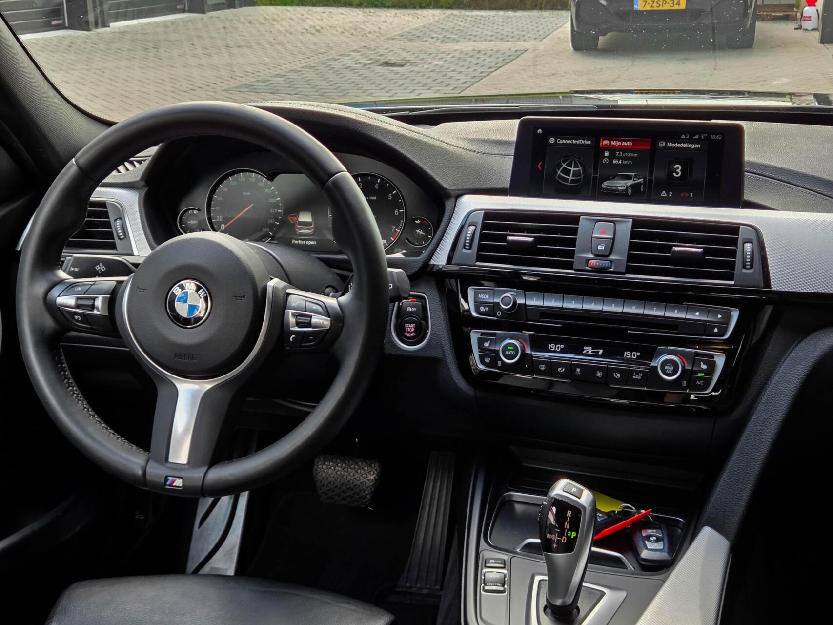 Foto van BMW 318i