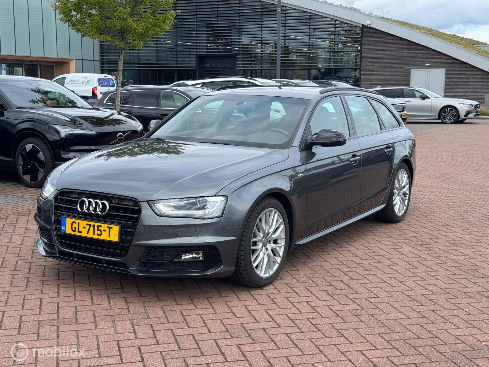 Audi A4 Avant 1.8 TFSI Sport Edition S-Line 73.000Km Nieuwstaat!! 2015 - voorkant