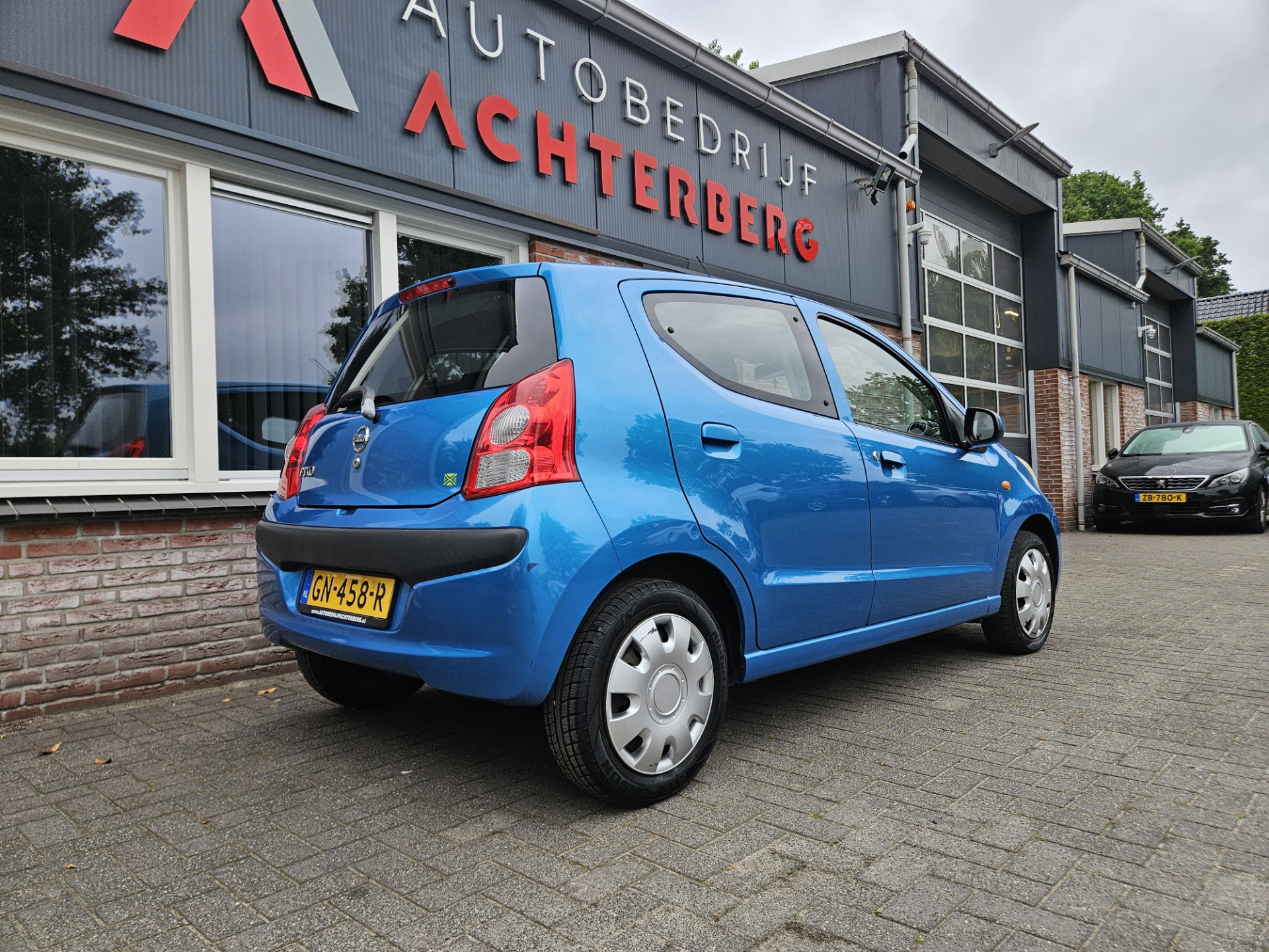Foto van Nissan Pixo