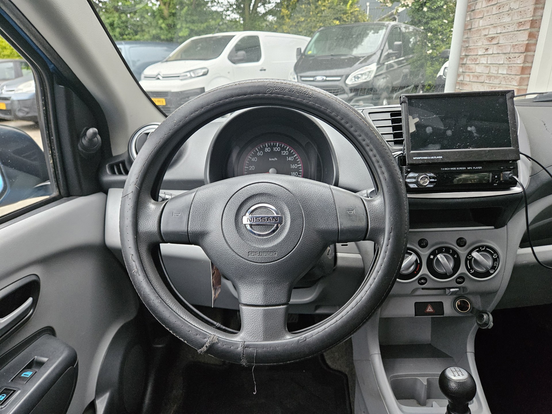 Foto van Nissan Pixo