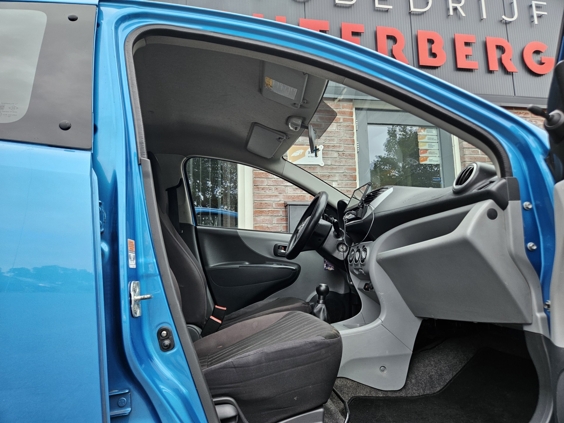 Foto van Nissan Pixo