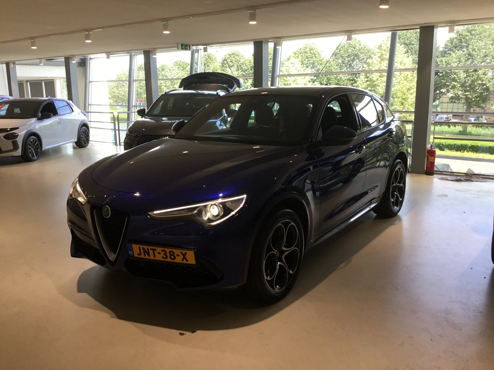 Alfa Romeo Stelvio 2.0 T AWD Veloce 2023 - voorkant
