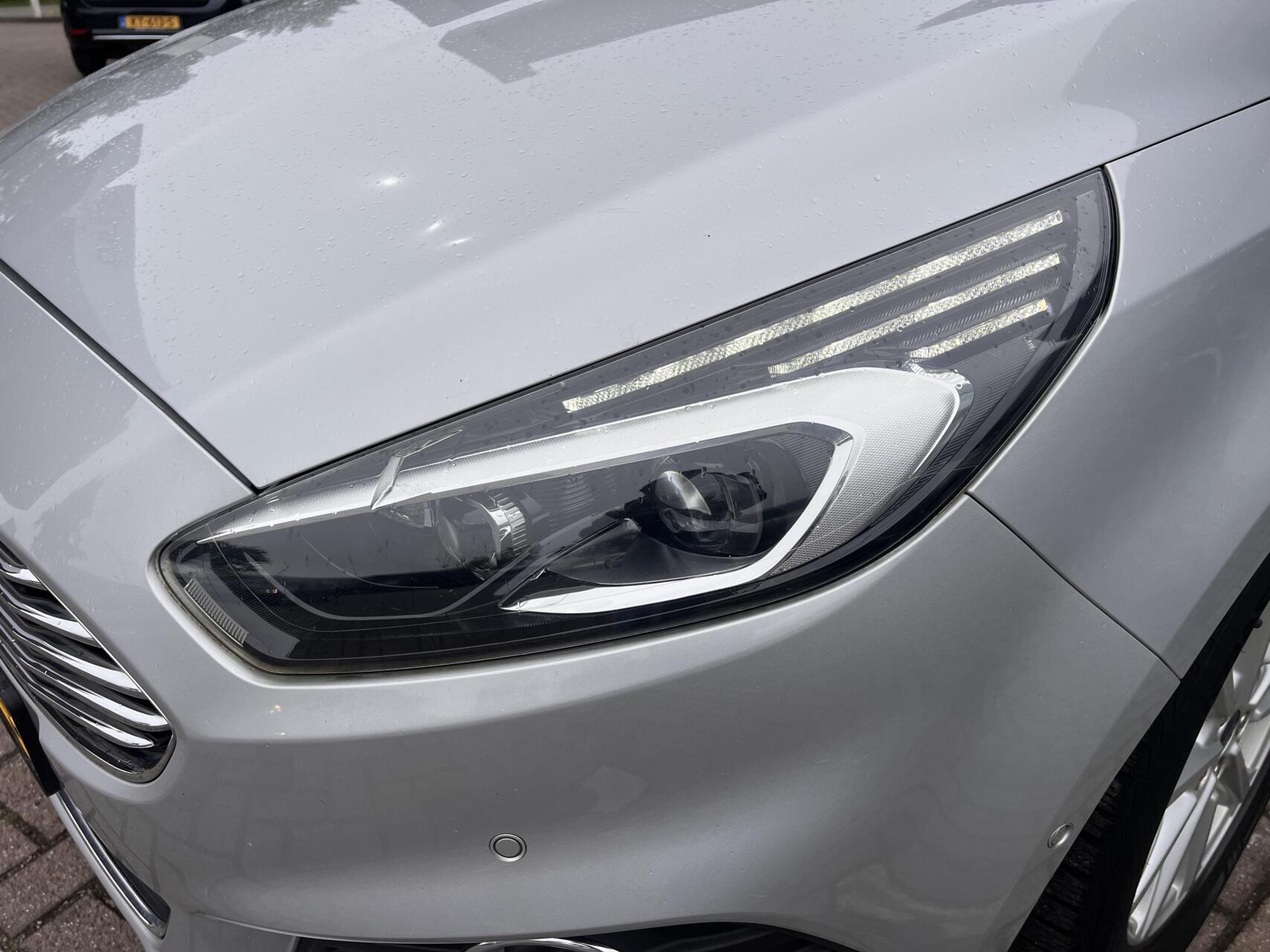 Foto van Ford S-max