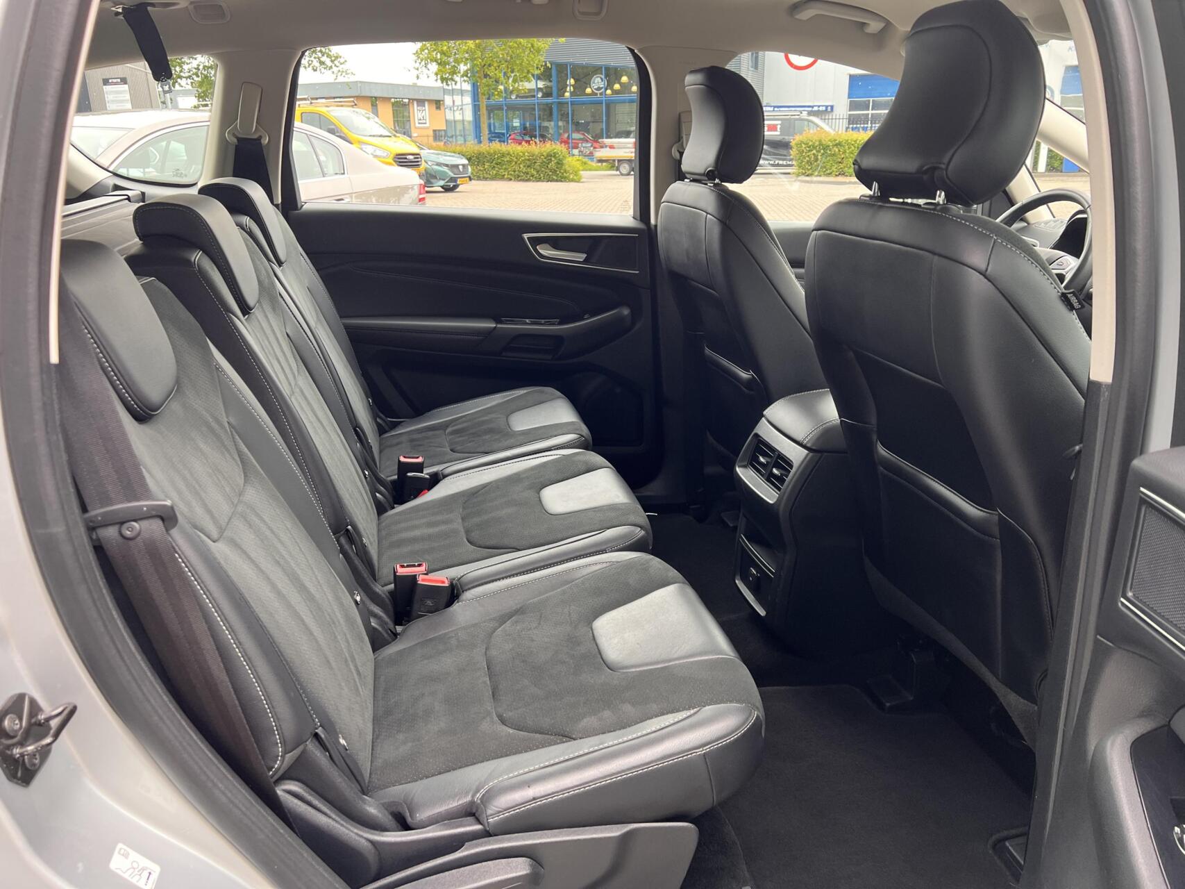 Foto van Ford S-max