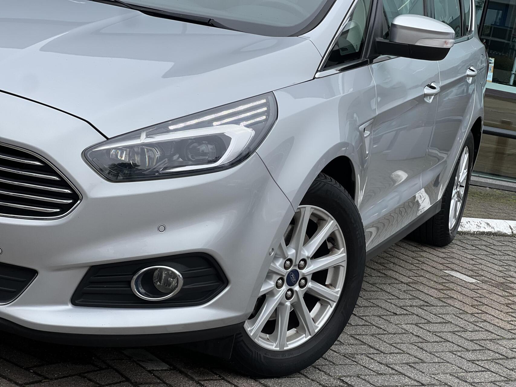 Foto van Ford S-max