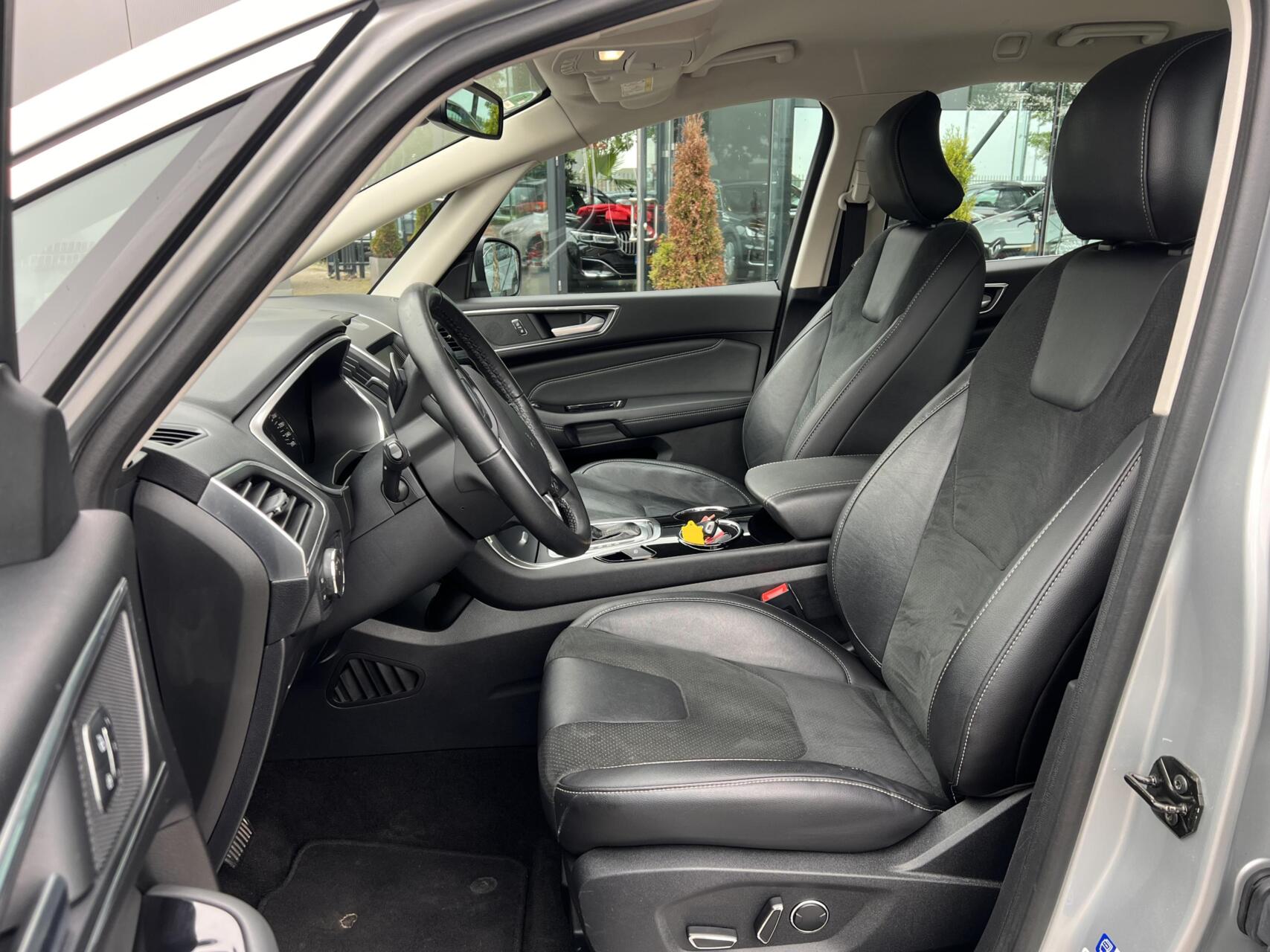Foto van Ford S-max