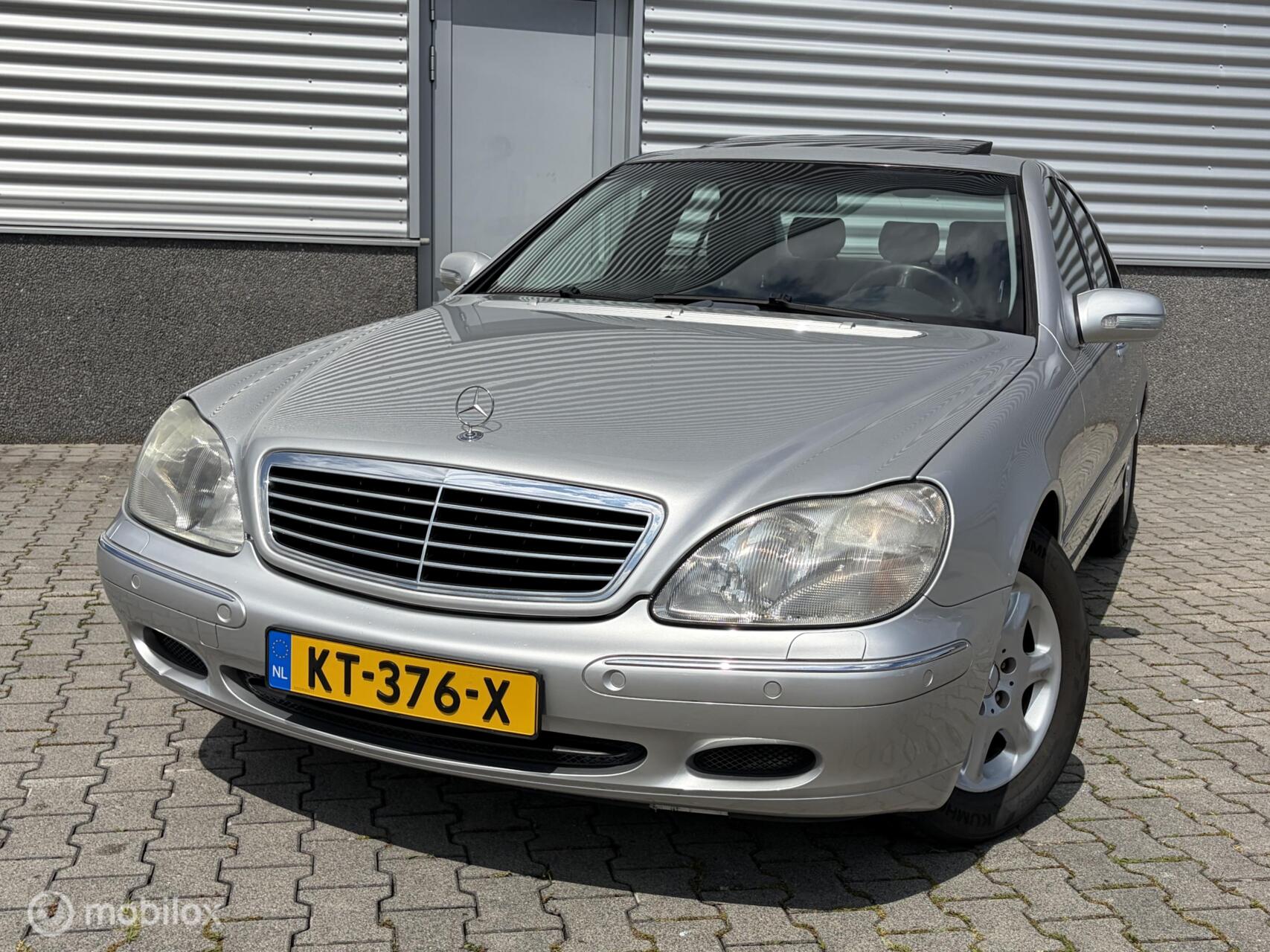 Foto van Mercedes-Benz S 320