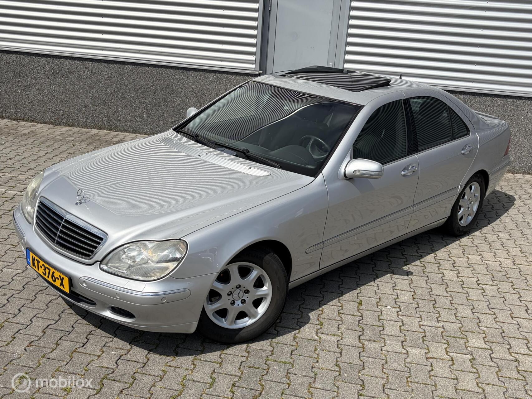 Foto van Mercedes-Benz S 320