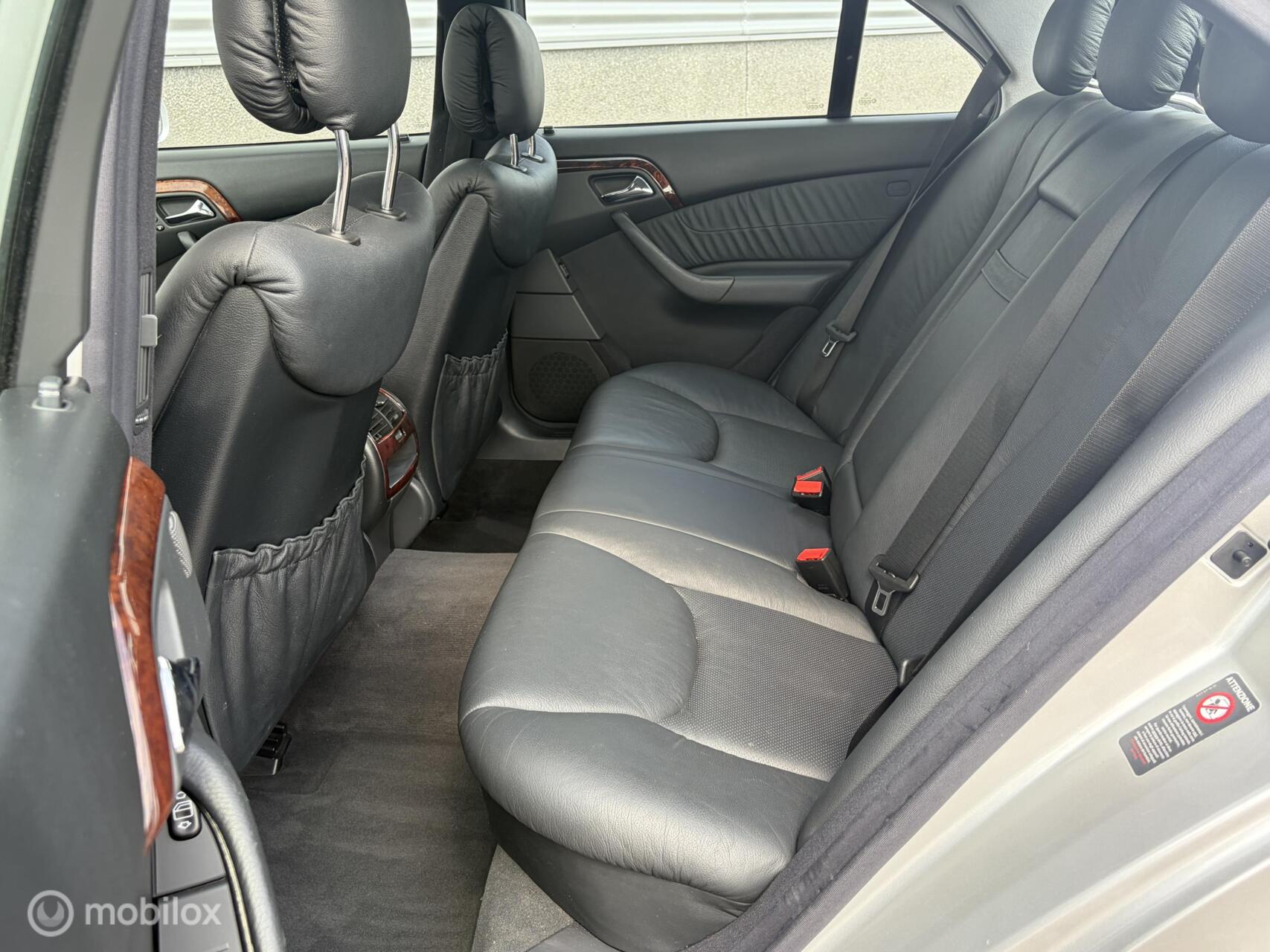 Foto van Mercedes-Benz S 320