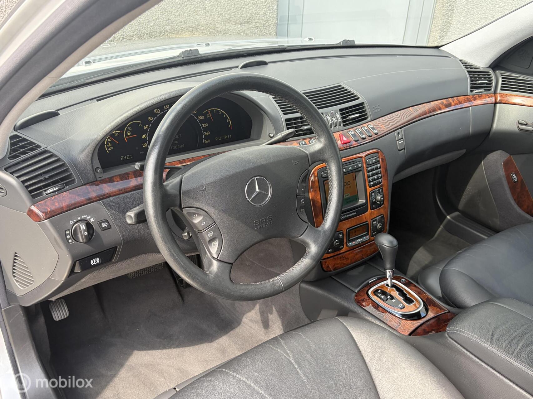 Foto van Mercedes-Benz S 320