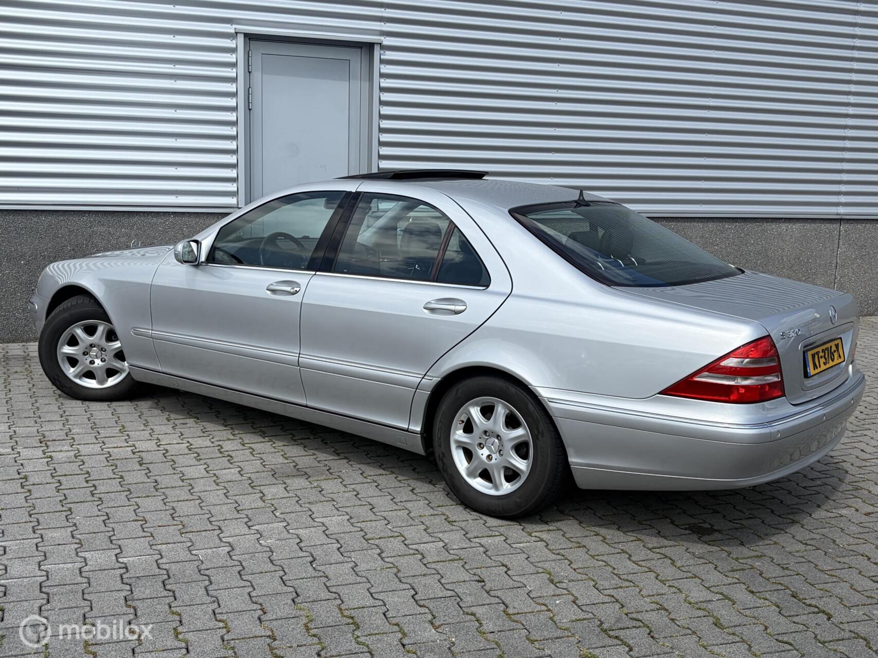 Foto van Mercedes-Benz S 320