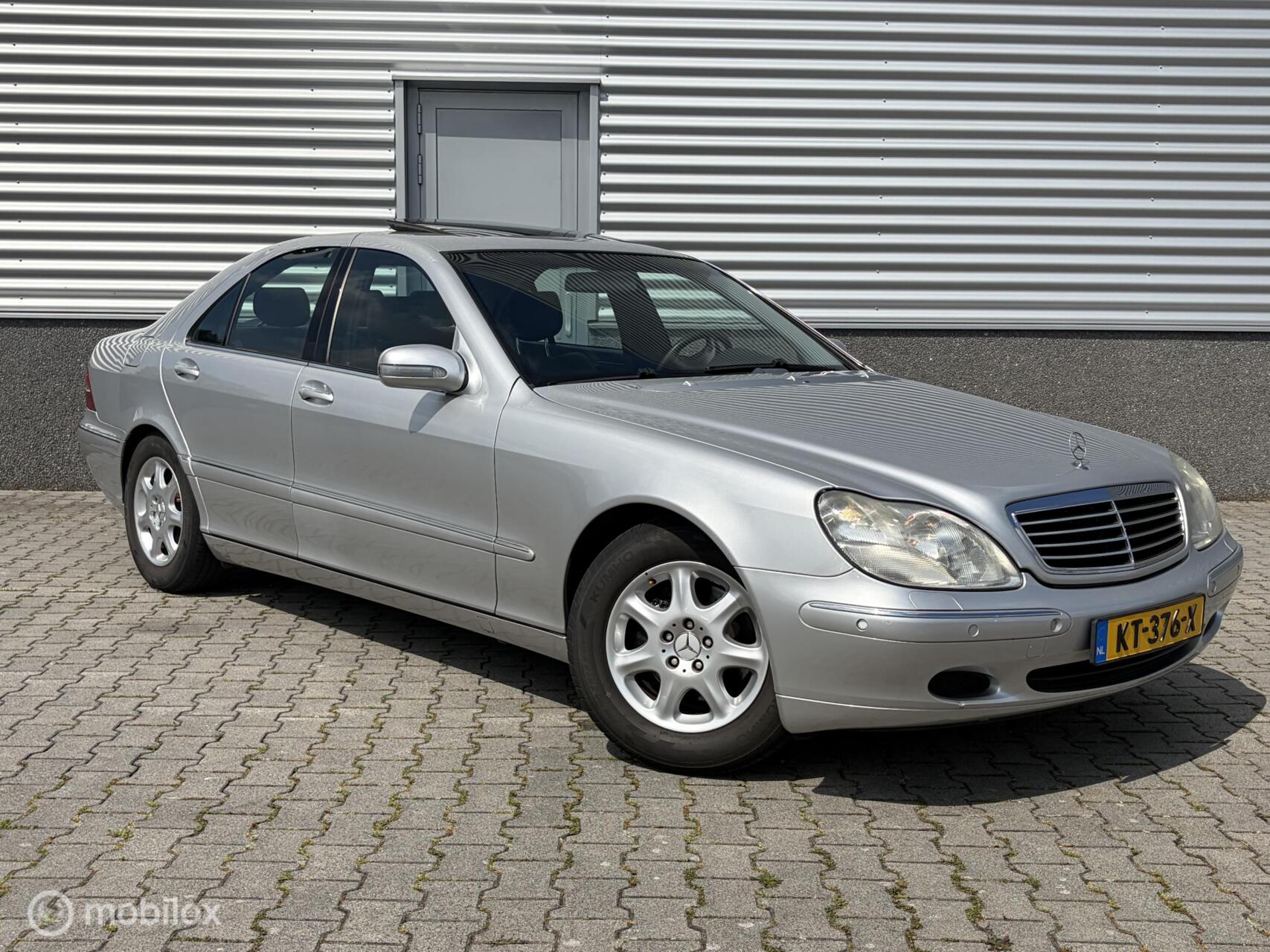 Foto van Mercedes-Benz S 320