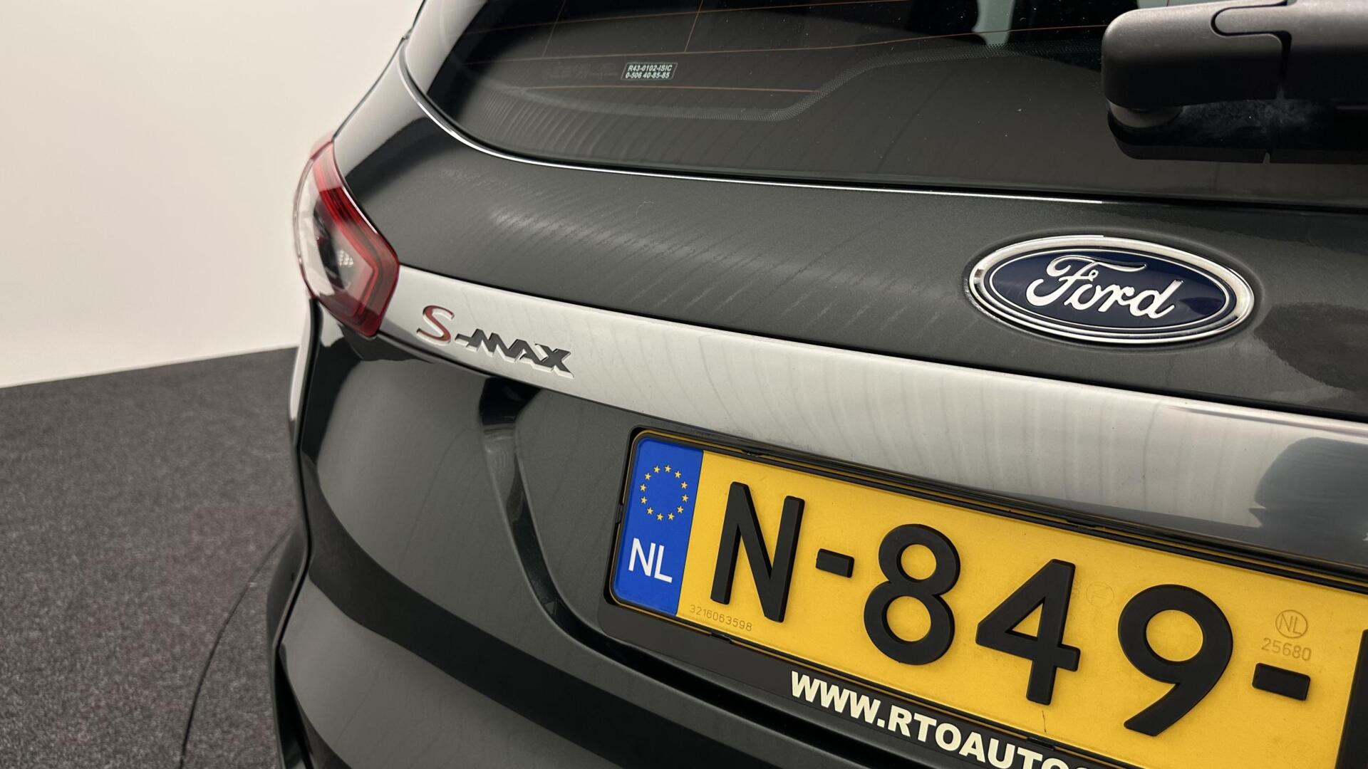 Foto van Ford S-max