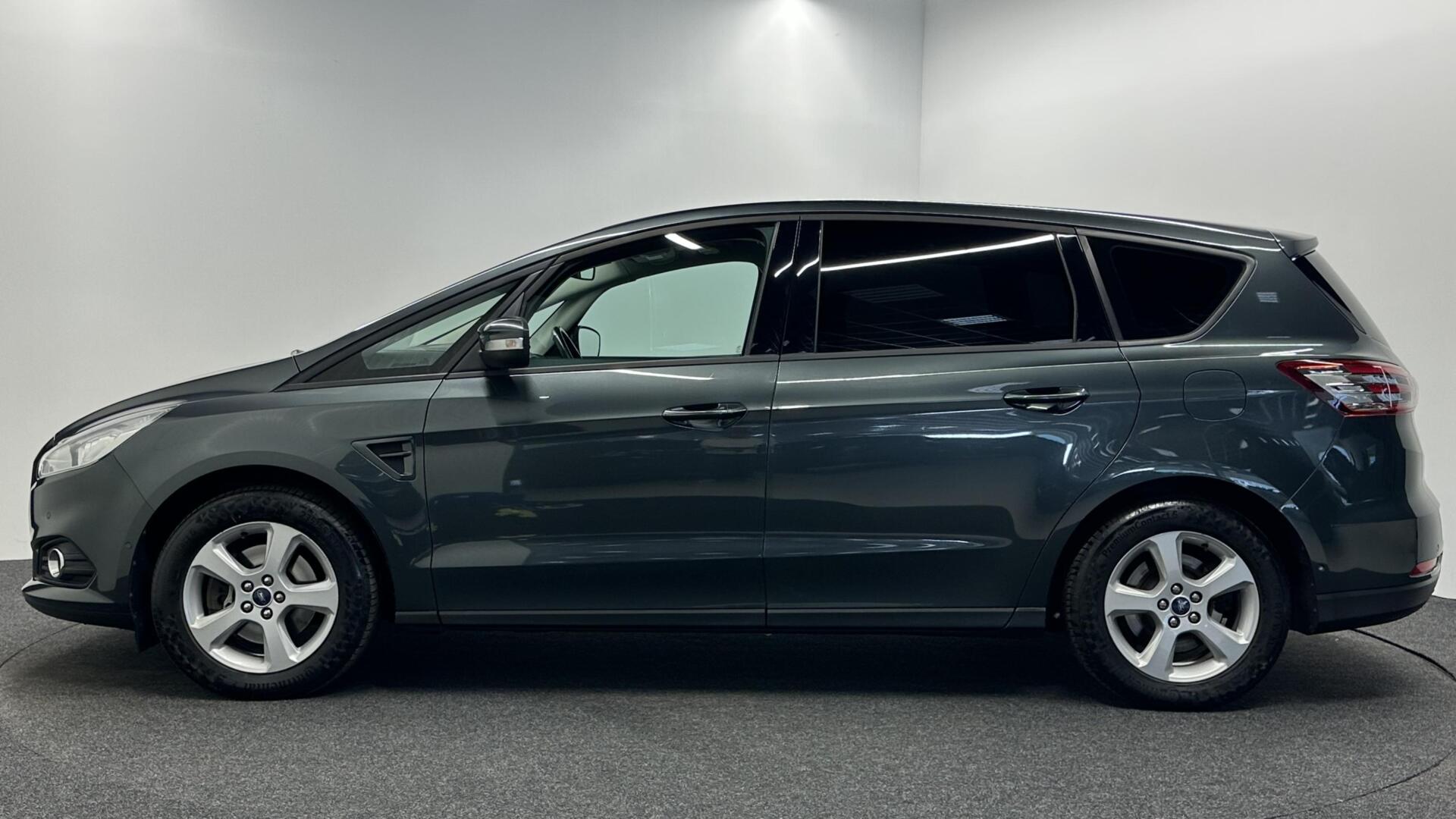 Foto van Ford S-max