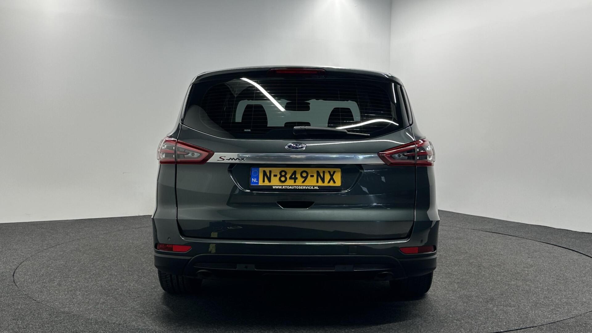 Foto van Ford S-max