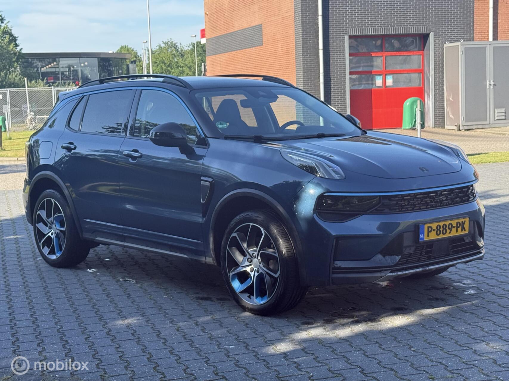 Foto van LYNK&CO LYNK & CO 01