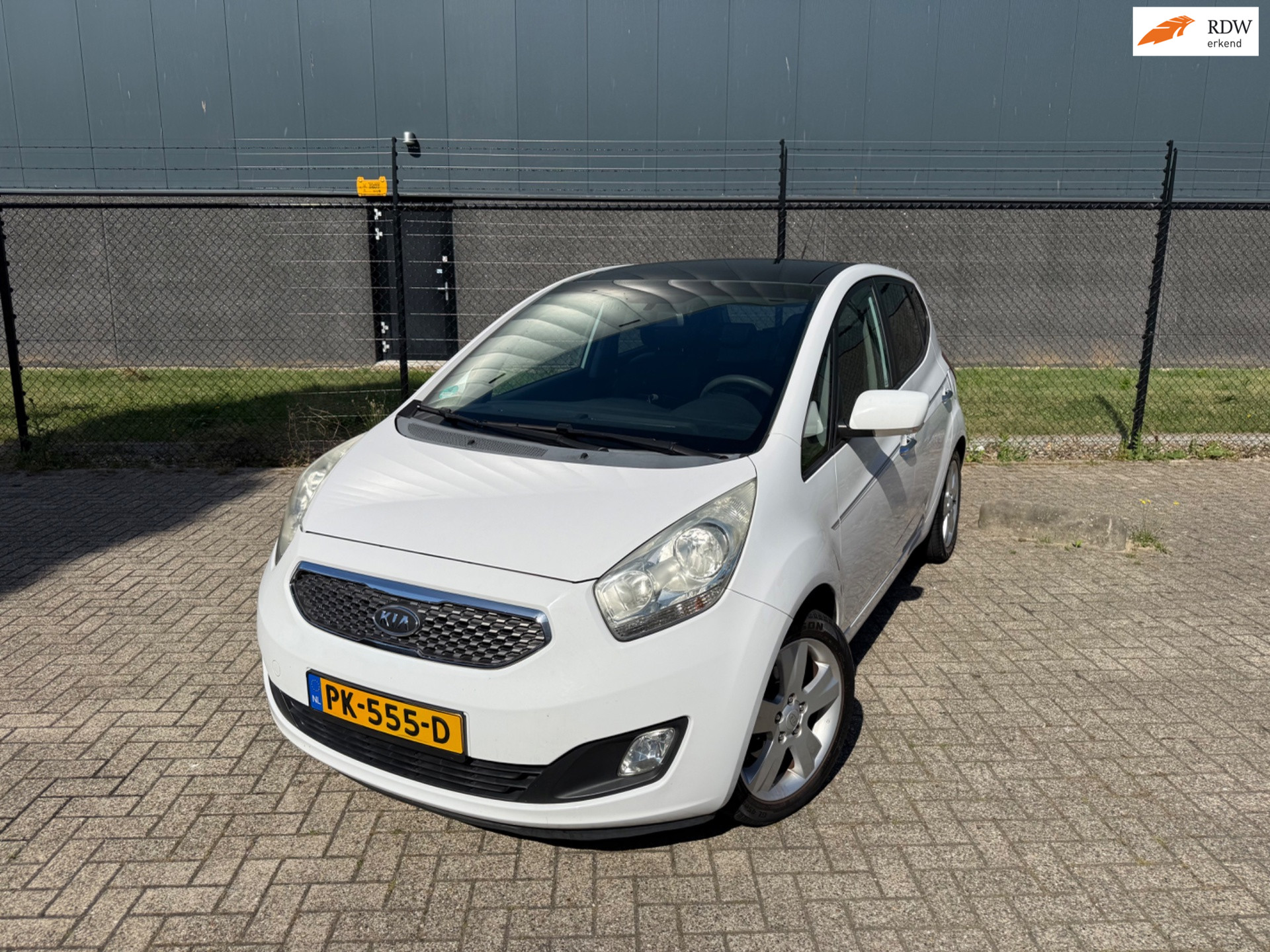 Foto van KIA VENGA