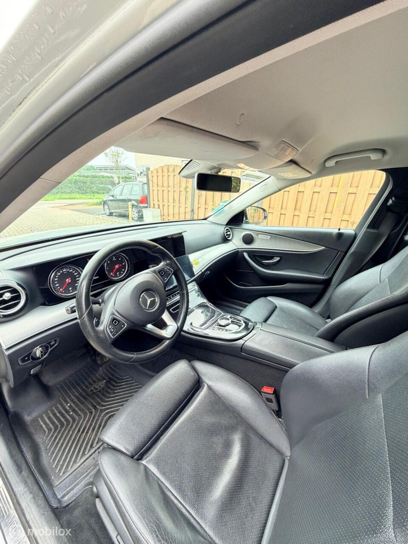 Foto van Mercedes-Benz E 220 D