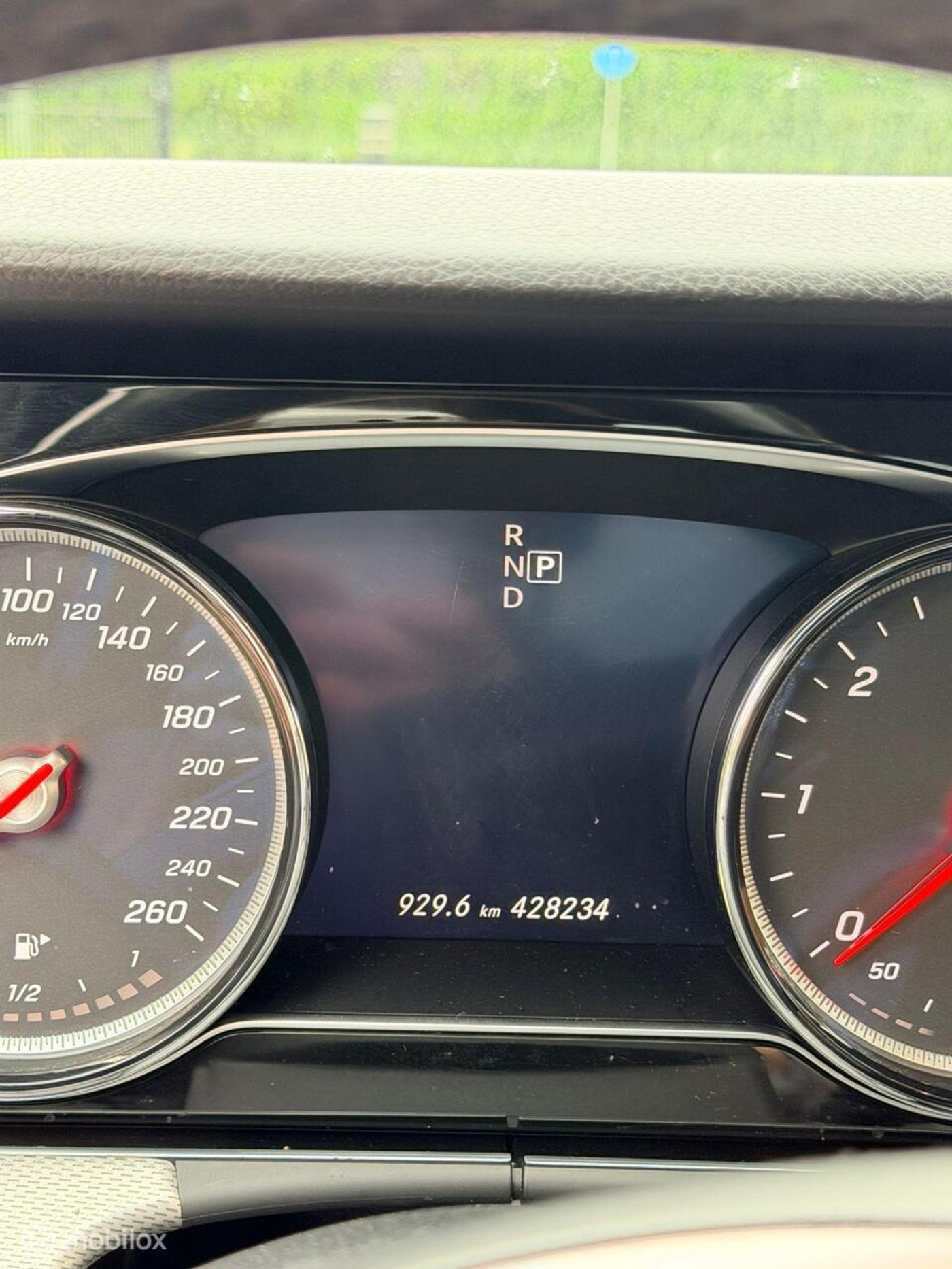 Foto van Mercedes-Benz E 220 D