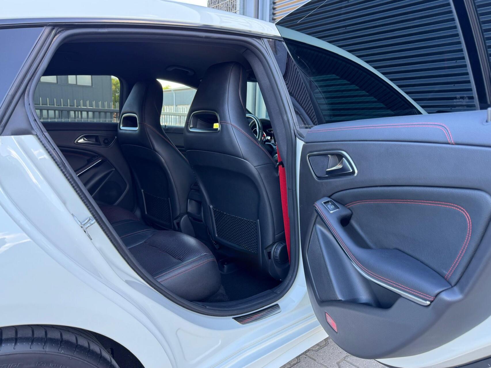 Foto van Mercedes-Benz Cla 250 4Matic