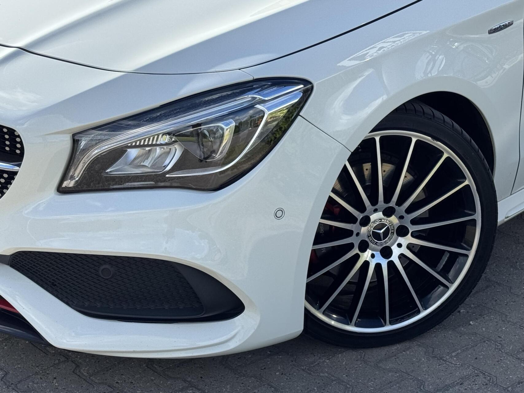 Foto van Mercedes-Benz Cla 250 4Matic