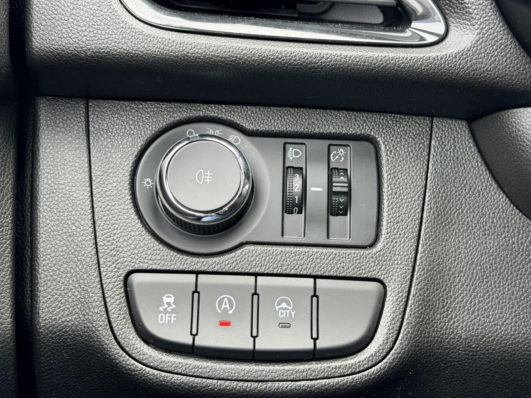 Foto van Opel Karl / Viva