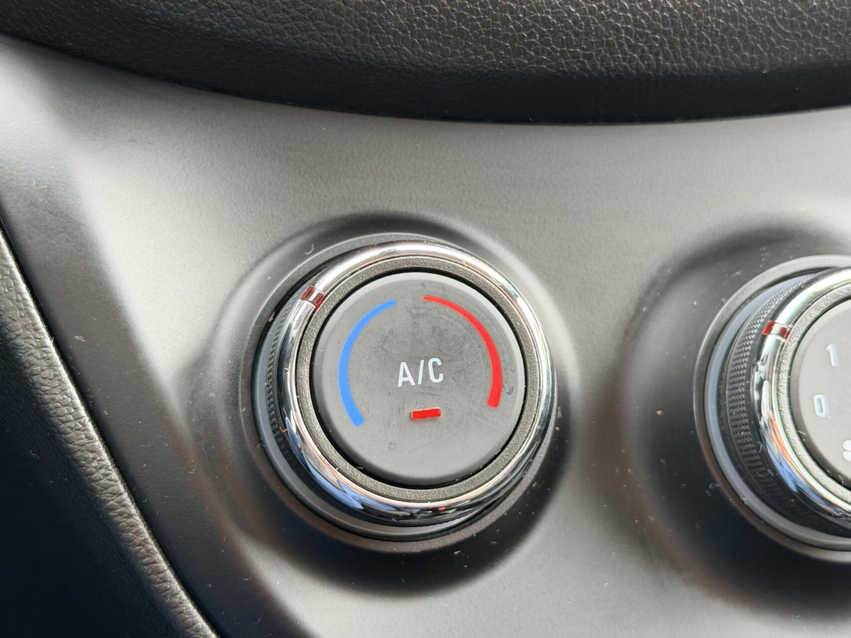 Foto van Opel Karl / Viva