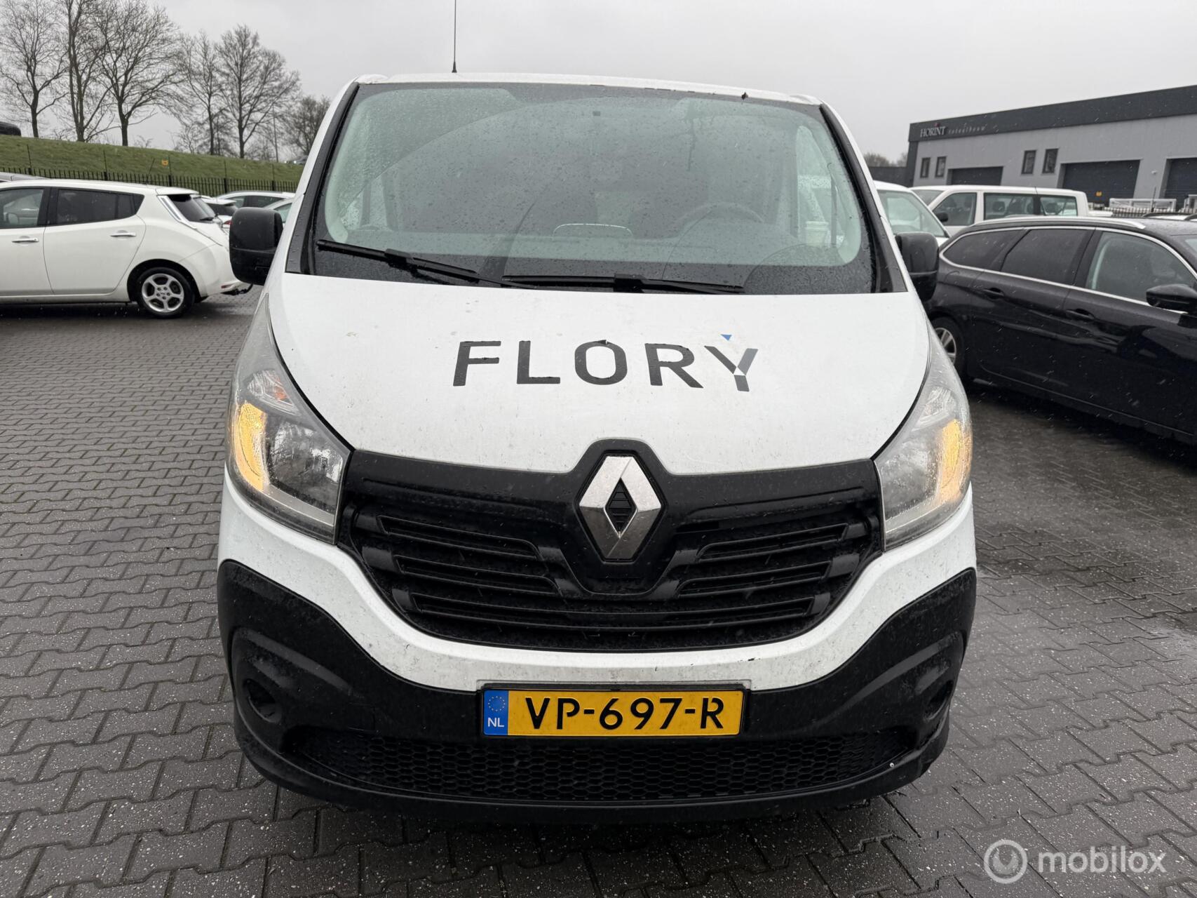 Renault Trafic 1.6 dCi T29 L2H1 exsport 2015 - voorkant