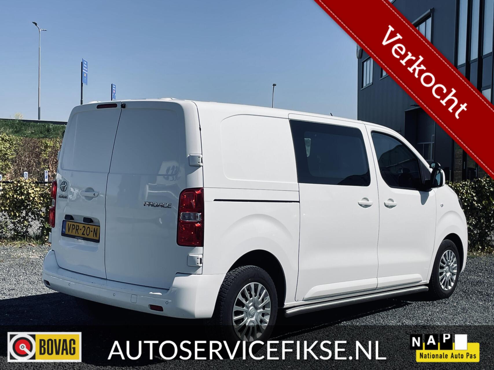 Toyota Proace 2.0 D-4D COMFORT AUTOM.| CLIMA & CRUISE 2022 - voorkant