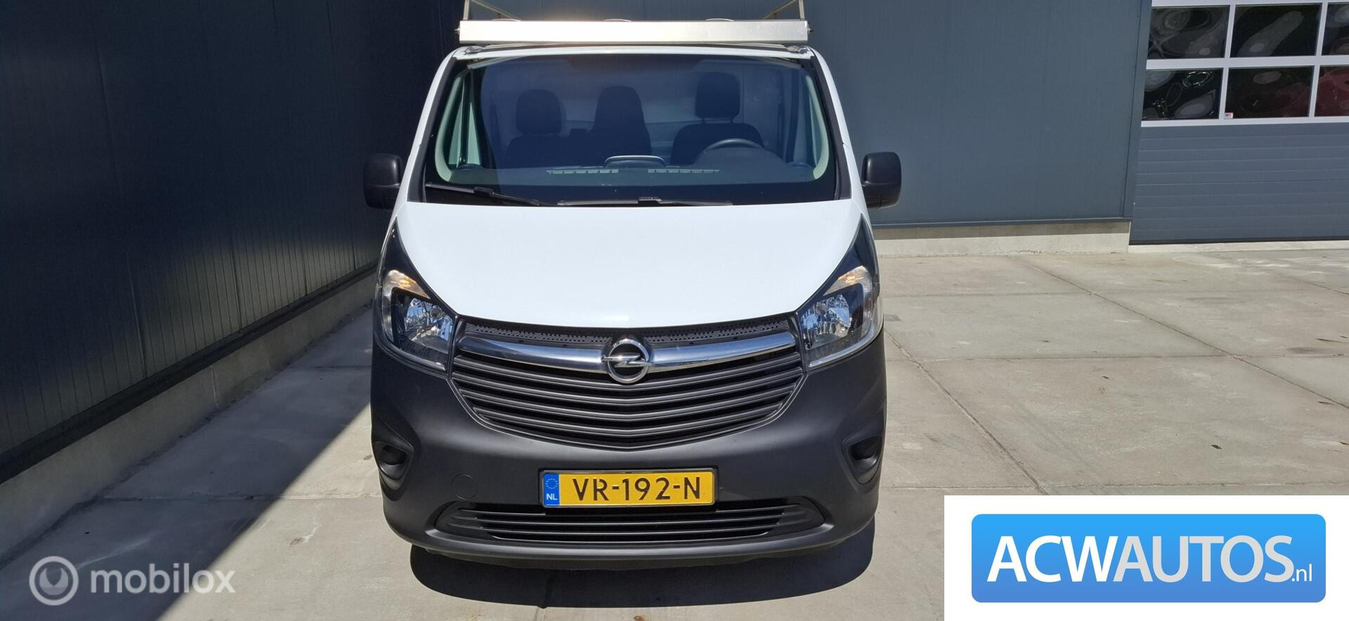 Foto van Opel Vivaro-b