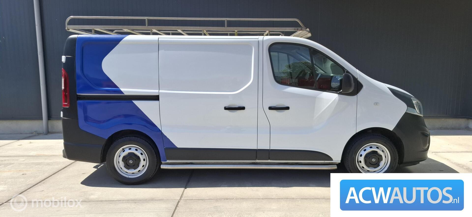 Foto van Opel Vivaro-b
