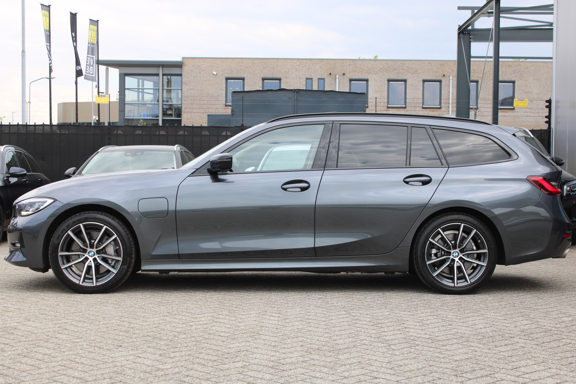 Foto van BMW 330e xDrive