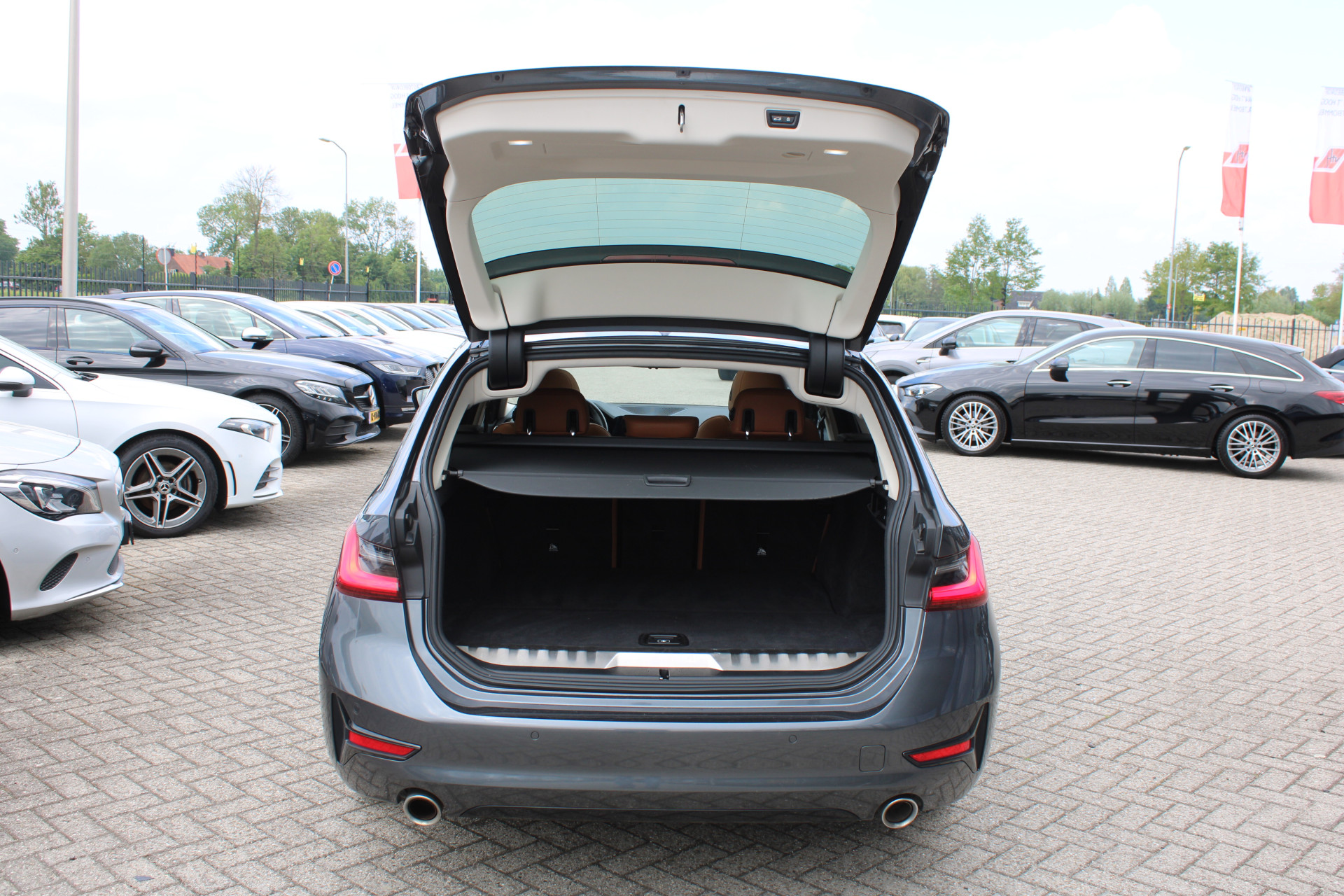 Foto van BMW 330e xDrive
