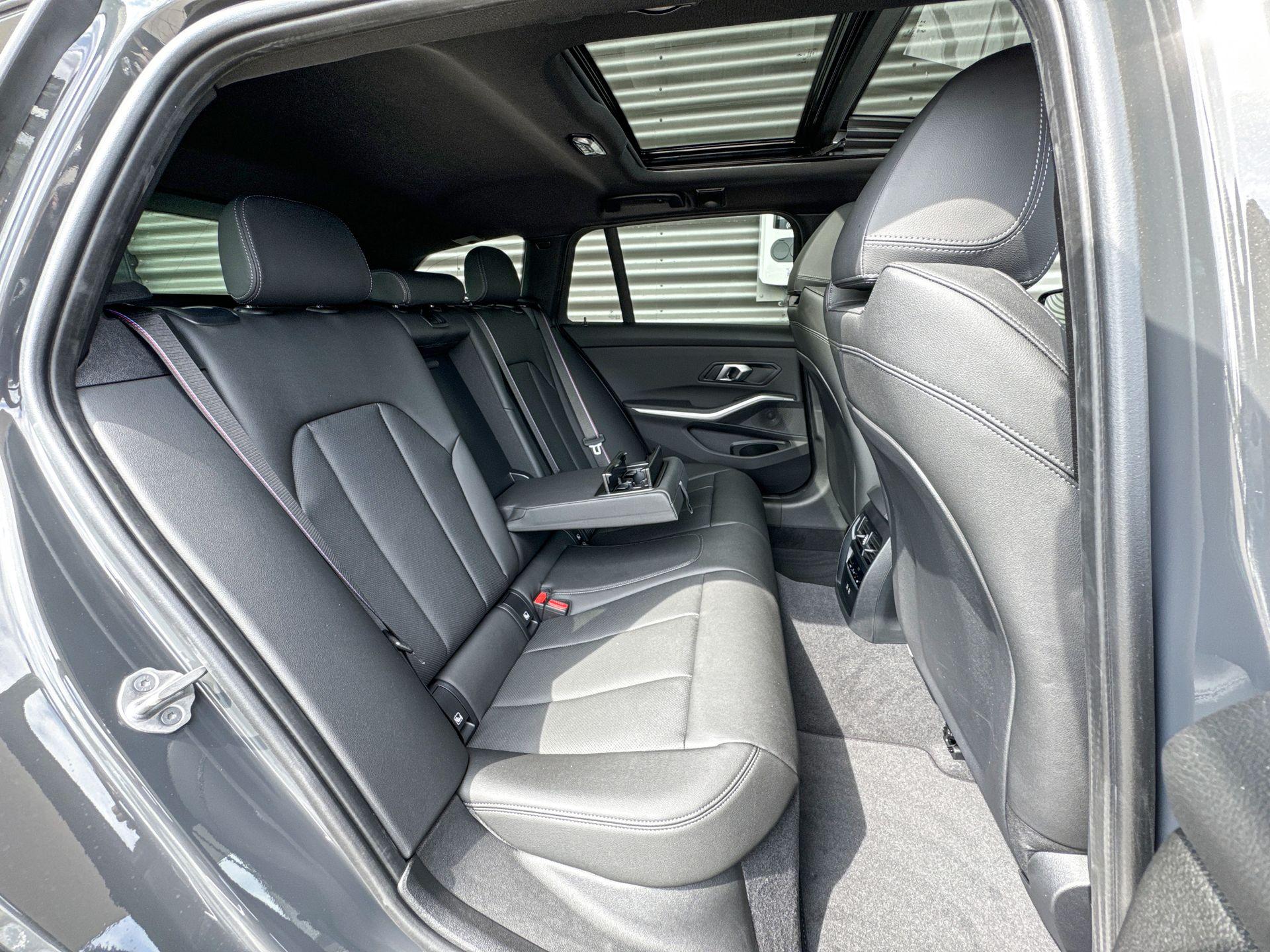 Foto van BMW 330e