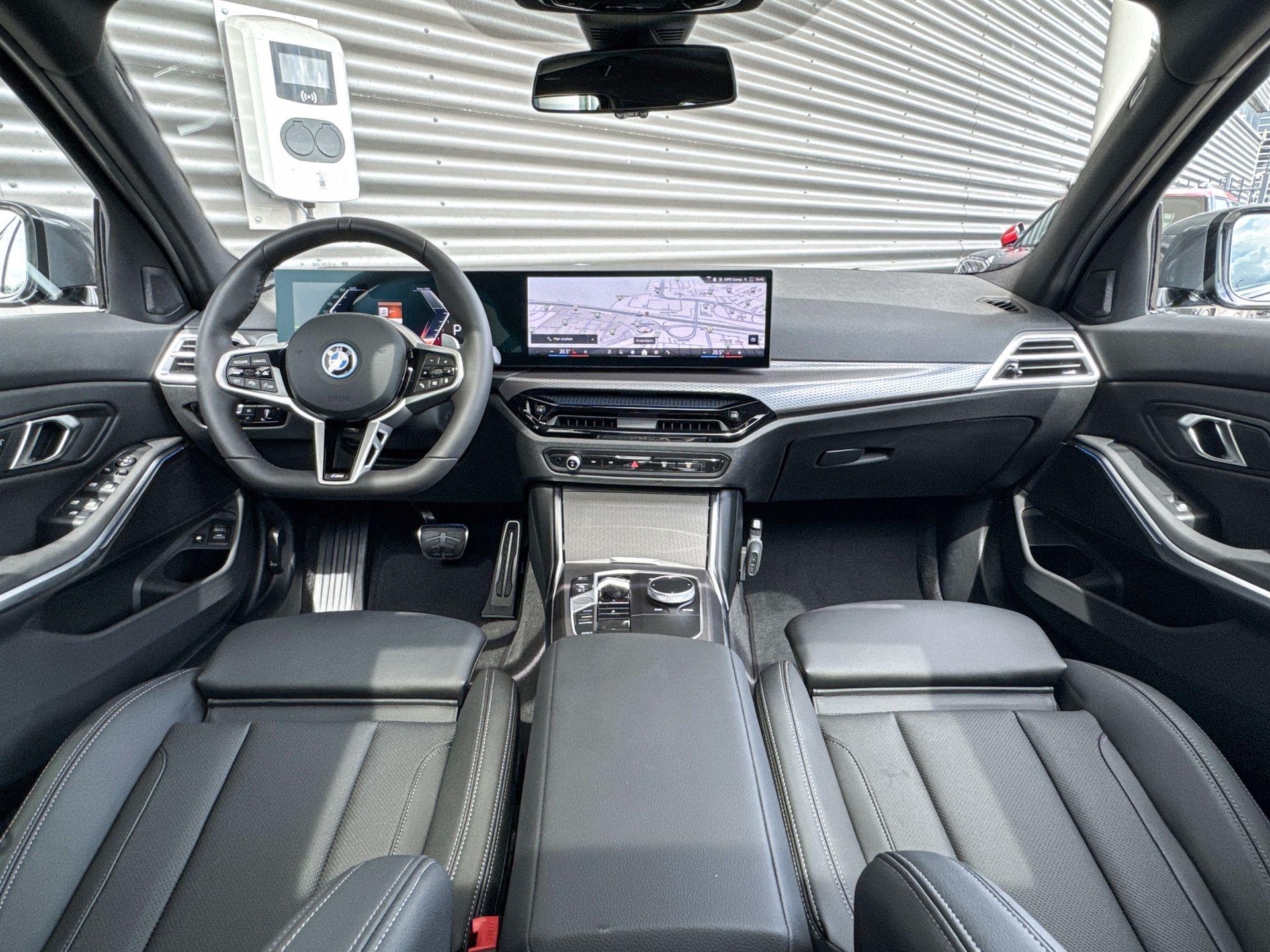 Foto van BMW 330e