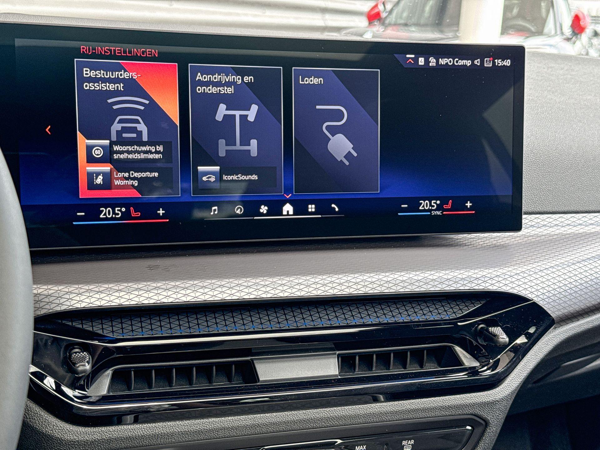 Foto van BMW 330e