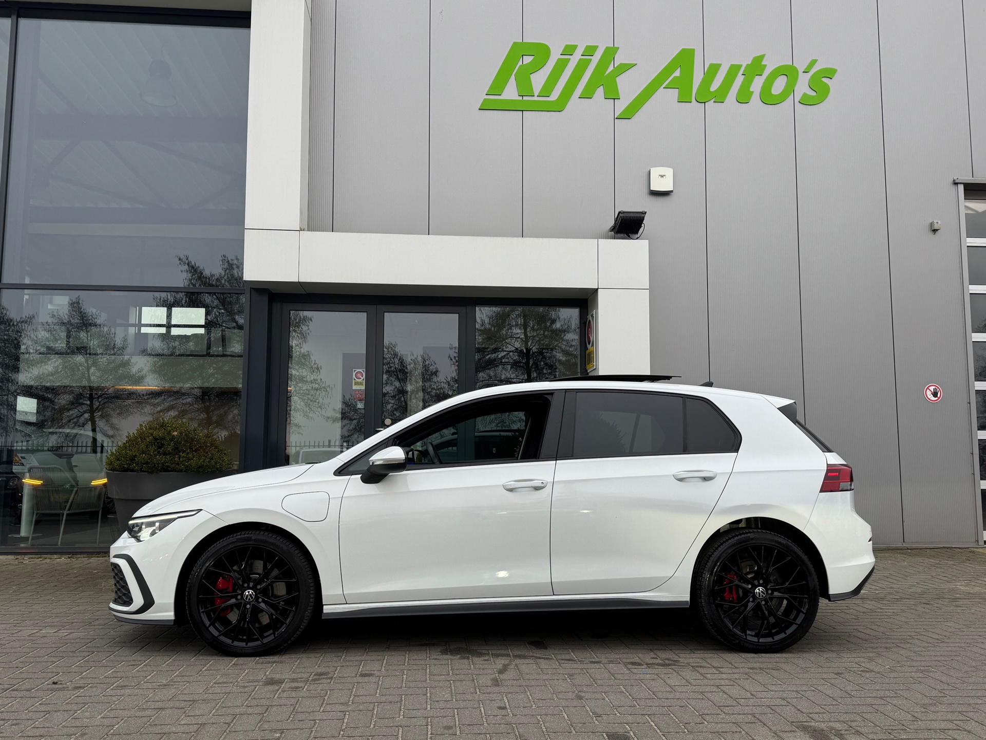 Foto van Volkswagen Golf GTE