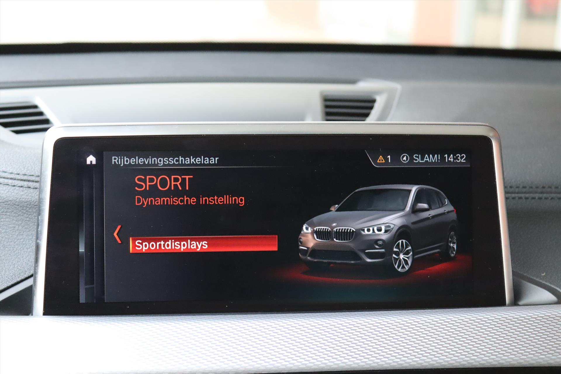 Foto van BMW X1 Xdrive25e