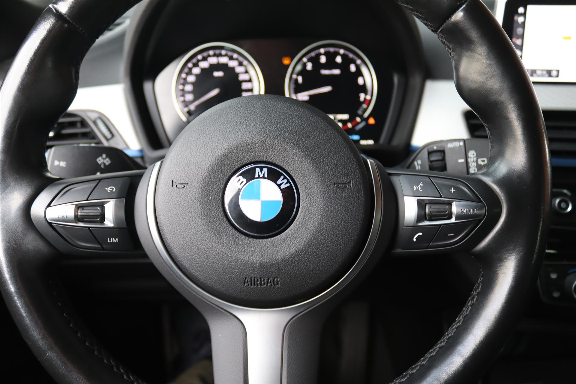 Foto van BMW X1 Xdrive25e