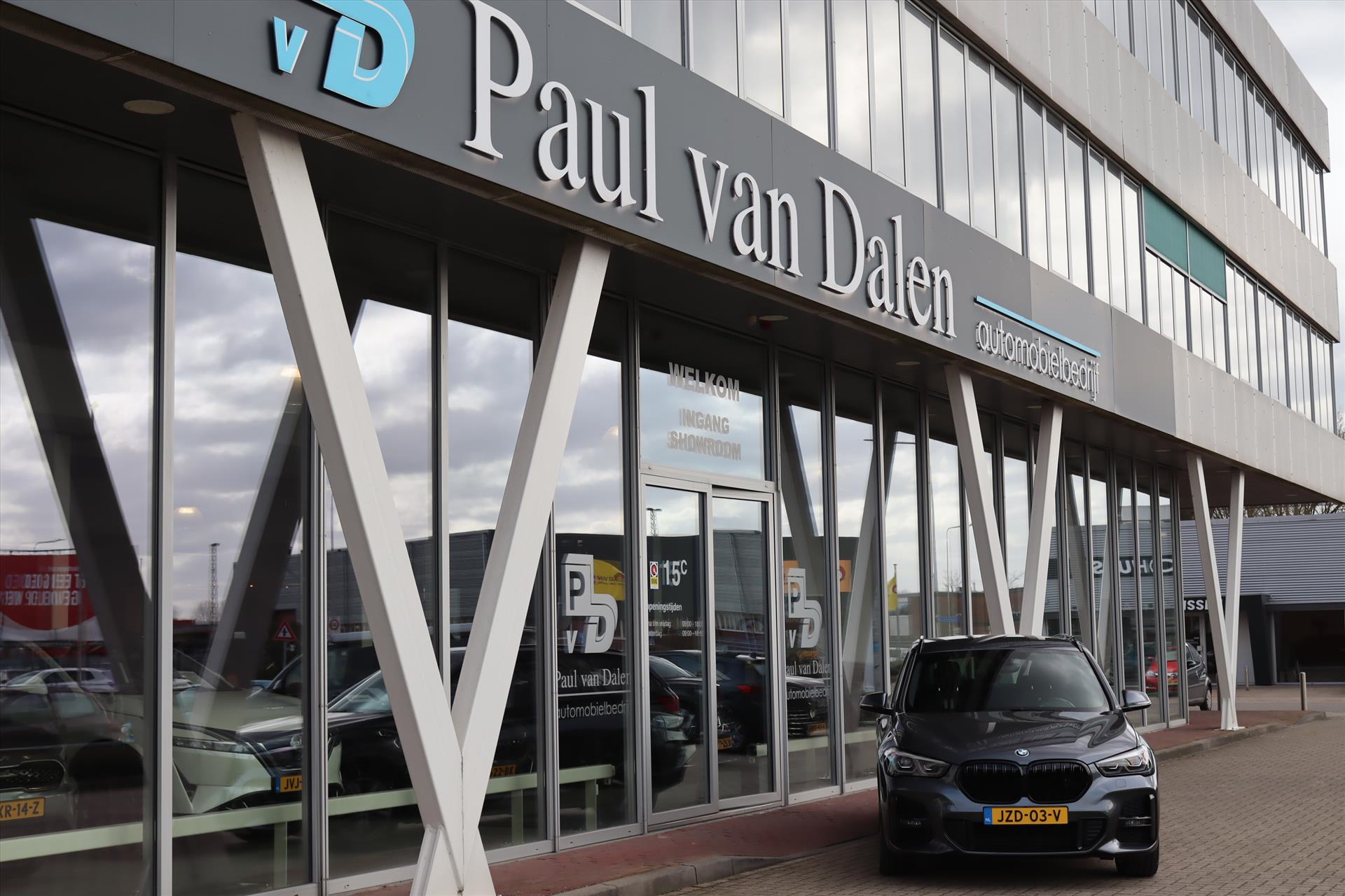 Foto van BMW X1 Xdrive25e